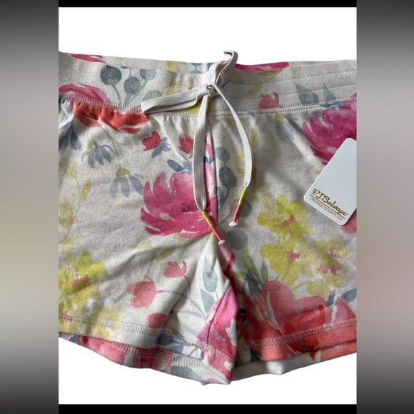 NWT PJ Salvage SUPER SOFT! Large Happy Blooms Floral Lounge Shorts Oatmeal Pink - Picture 2 of 5